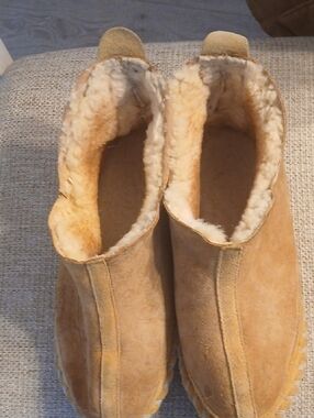 Cabela's Suede Slip-On Slippers Tan Women's Size 8.5